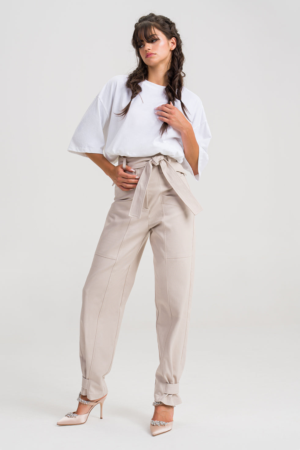 ‘Ava‘ Beige Tapered Cargo Pants