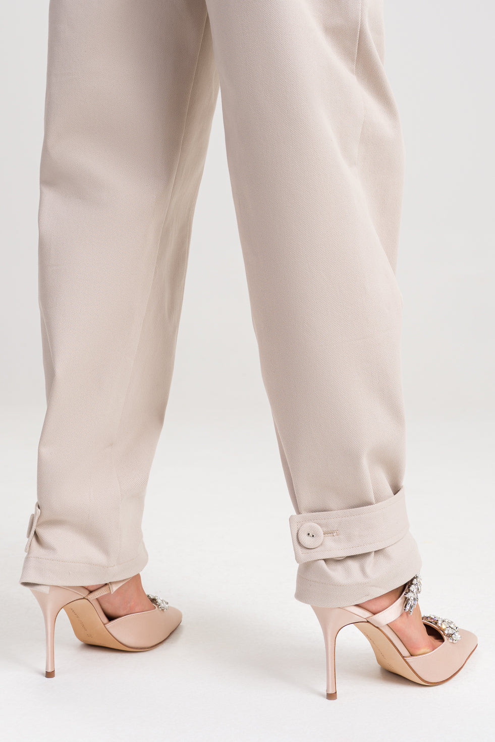 ‘Ava‘ Beige Tapered Cargo Pants